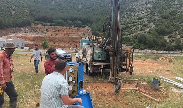 Büyükşehir Belediyesi deprem önlemlerine devam ediyor