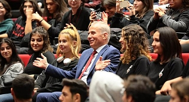 Büyükşehir'de öğrenim yardımı müracaatları başlıyor
