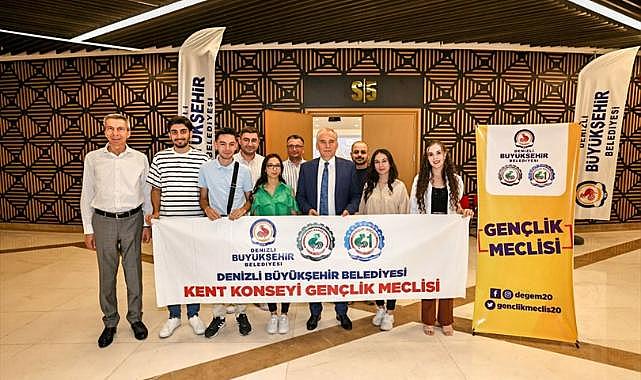 Büyükşehir gençlere rehber oluyor