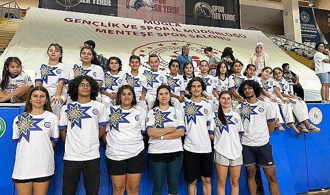 Büyükşehir sporcularından taekwondo&#039;da 15 madalya birden