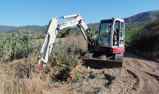 Çınaroba Mahallesi’nde dere temizliği yapıldı