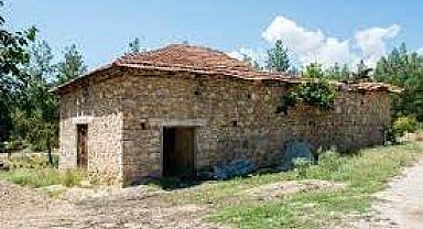 Denizli'de 61 yıllık taş bina turizme kazandırılıyor