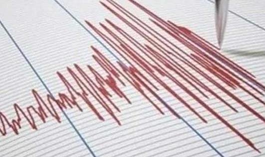 Ege Denizi&#039;nde korkutan deprem!