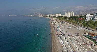Ege ve Akdeniz'de denize sıfır noktalardaki Hazine arazileri otel, günübirlik tesis yapmak üzere şirketlere tahsis edilecek