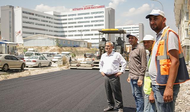 Eken Paşa Caddesi&#039;nde asfalt mesaisi