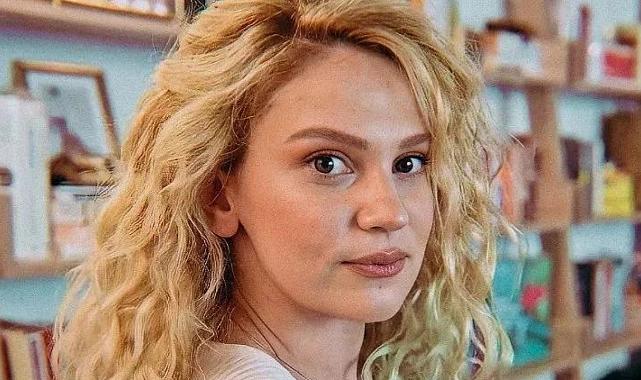 Farah Zeynep Abdullah Venedik Film Festivali'nde en iyi kadın başrol oyuncu ödülü'nü kazandı