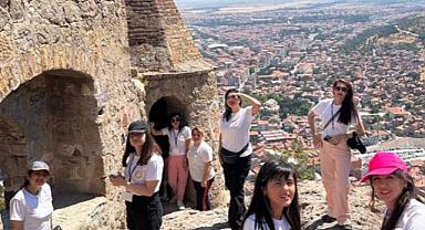 Halk Oyunları Ekipleri Afyonkarahisar'a hayran kaldı