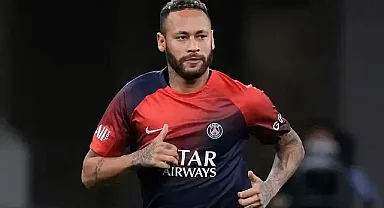 Neymar 100 milyon Euro'ya yakın bir bonservis karşılığında Suudi Arabistan'a transfer oldu