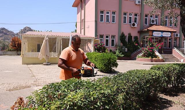 Okul bahçeleri yeni döneme hazırlanıyor