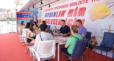 Tercih tırından binlerce öğrenci faydalandı