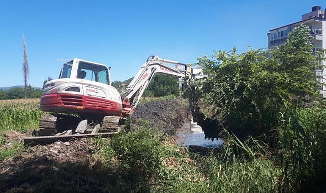 Turgutalp Mahallesi’nde 1200 metrelik dere temizliği yapıldı