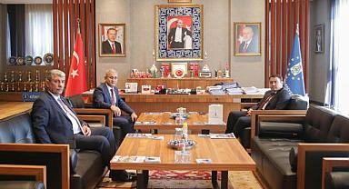 Vali Işın'dan Başkan Işık'a ziyaret