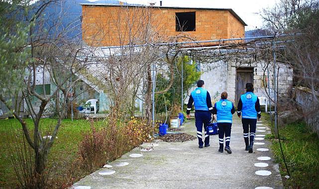 Vatandaşların sağlığı için büyükşehir ekipleri evlere misafir oluyor