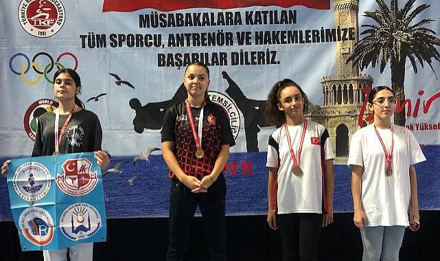 Yeşil Beyazlı Karatecilerden 5 madalya