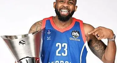 Yıldız isim James Anderson Potanın Tarzanlarına katıldı