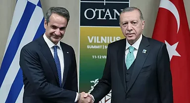 Yunan basını Miçotakis'i hedef aldı: Türkiye bir şey vermeden sadece alıyor