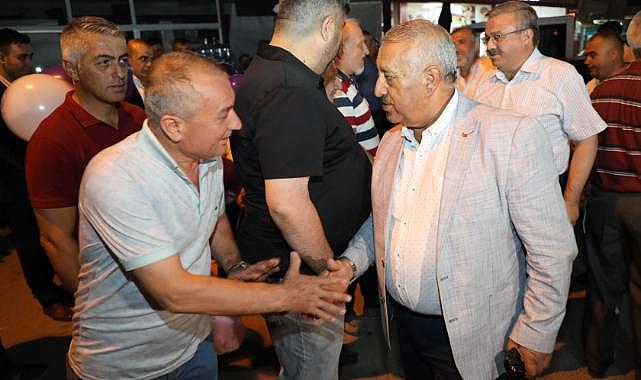 Zeybek Başkan&#039;la mahalle buluşmaları başladı