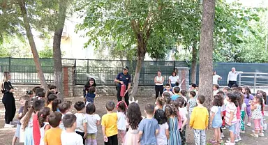 Aydın Büyükşehir Belediyesi İtfaiyecilik Haftası’nda miniklere eğitim verdi