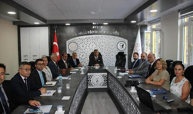Aydın&#039;da görevli öğretmenlere hizmet içi eğitim