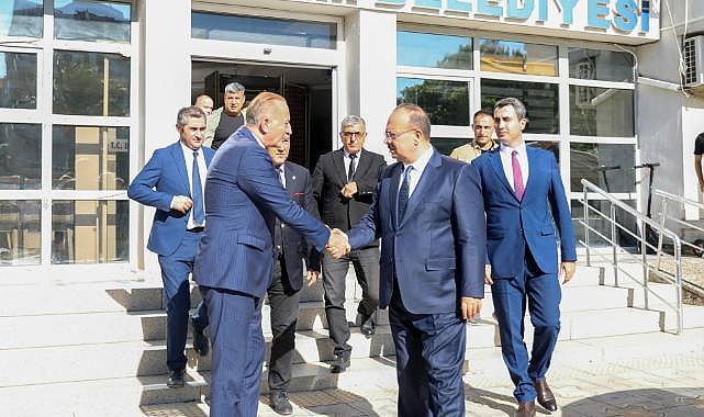 Aydın Valisi Yakup Canbolat. Deniz Atabay'a iade-i ziyarette