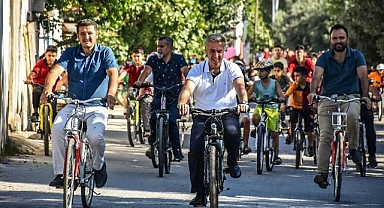 Başkan Erol, bisikletiyle ilçede tur attı