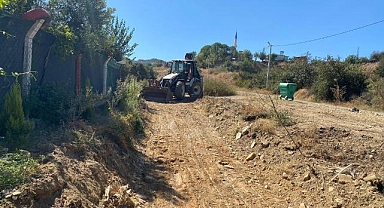 Dalbahçe Mahallesinde dere temizliği yapıldı