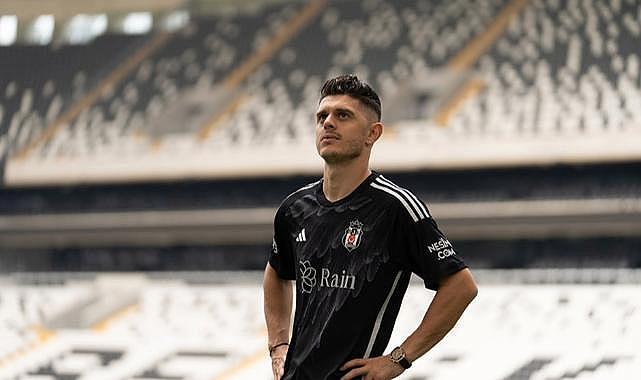 "En çok forma giymek istediğim kulüp Beşiktaş'tı"
