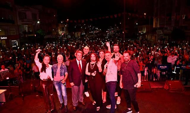 Gölmarmara'da 90'lar şöleni