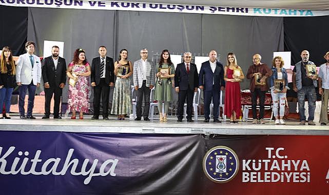 Kütahya tiyatro etkinliğinde buluştu
