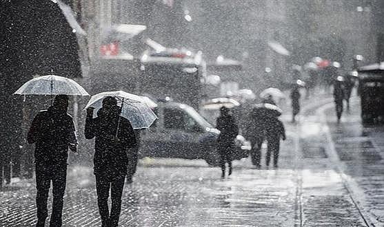 Meteoroloji'den 3 bölge için gök gürültülü sağanak uyarısı