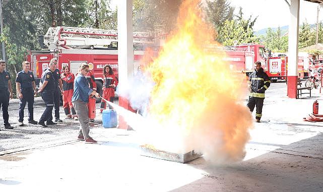 Muğla’daki Gazetecilere itfaiye eğitimi verildi