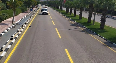Soma ve Yunusemre'de yol boyama çalışmaları yapıldı