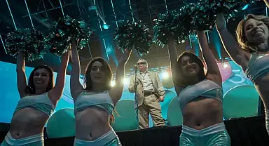 Stephen King'in övgüyle bahsettiği Netflix dizisi... 1999'daki kazayla bağ kurdu