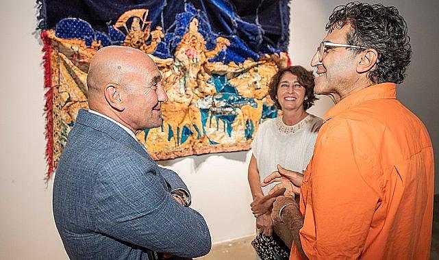 Türkiye'nin ilk Tekstil Bienali İzmir'de açıldı