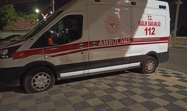Yok böyle olay: Park halindeki ambulans’ın lastiklerini kestiler