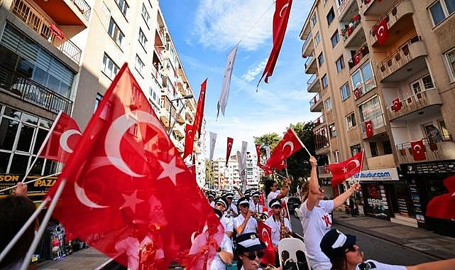 100. yıl coşkusu Cumhuriyet Bayramı tırı ile tüm kente yayıldı