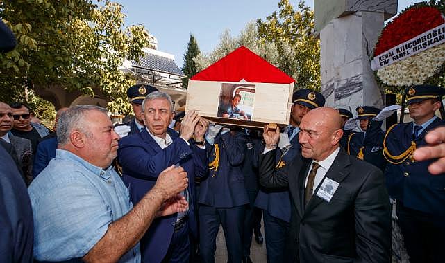 Ankara’da şehit olan itfaiye eri memleketi İzmir’de toprağa verildi