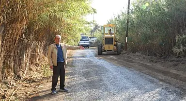Aydın Büyükşehir Belediyesi 20 mahallenin kullandığı yolu temizliyor