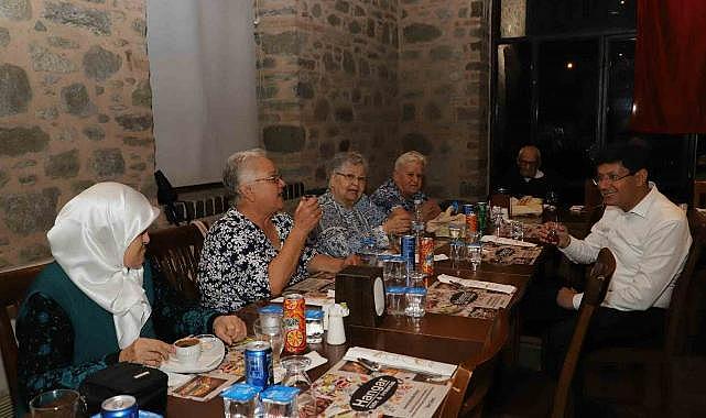Başkan Özcan, yaşlıları ağırladı