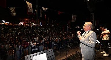 Başkan Zolan gençlerin festival coşkusuna ortak oldu