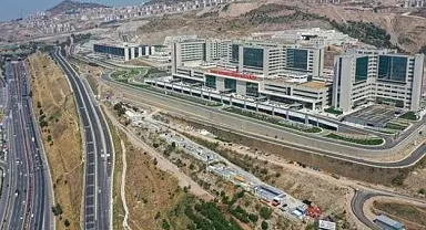 Bayraklı Şehir Hastahanesi, hasta kabulüne başlıyor