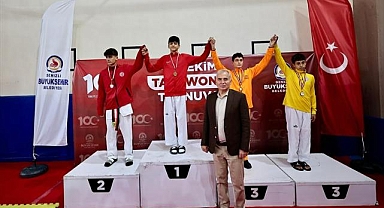 Büyükşehir Cumhuriyet Turnuvası devam ediyor