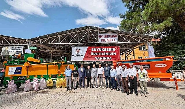 Büyükşehir’den bir destek de Acıpayamlı çiftçilere