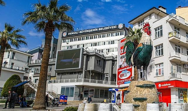 Büyükşehir'den öğrencilere 25 milyon TL destek