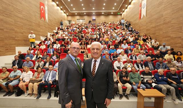 Büyükşehir Erol Mütercimler Söyleşisine Yoğun İlgi