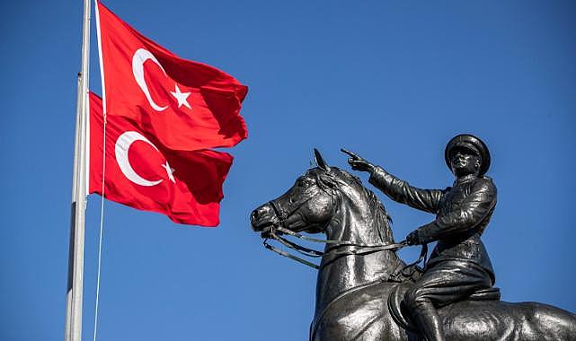 Cumhuriyet coşkusu İzmir’in her yerine yayılacak