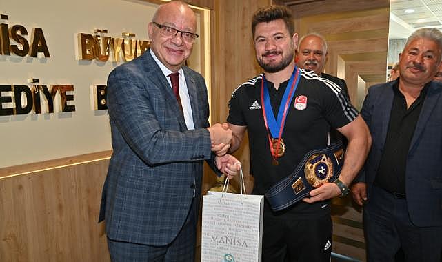Dünya Şampiyonu Ali Cengiz'den Başkan Ergün'e ziyaret