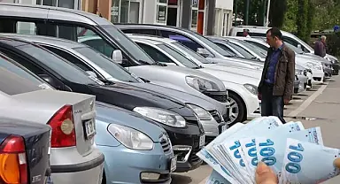 İkinci el araba fiyatlarına son darbeyi Merkez Bankası vurdu! Galericiler duyurdu en az yüzde 30 düşecek