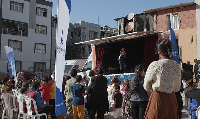 İzmir’i bayram coşkusu sardı