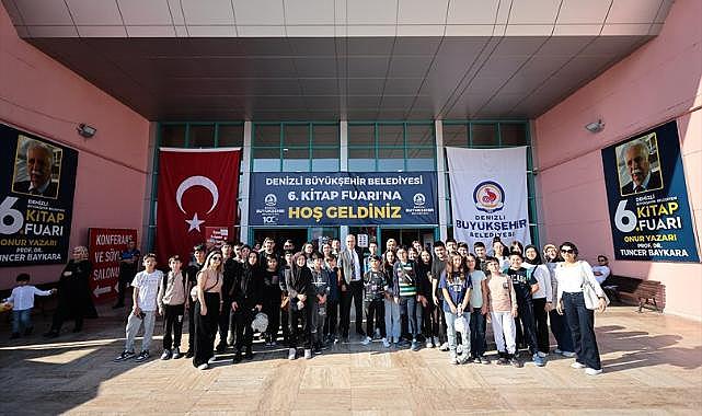 Kitap şöleni devam ediyor